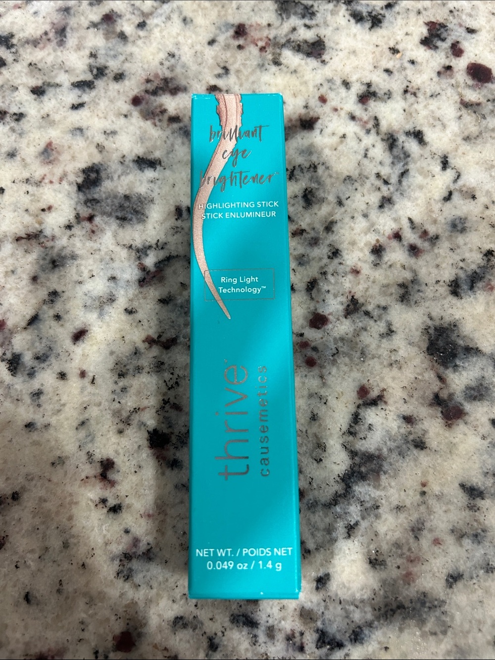 thrive causemetics Brilliant Eye Brightener - Turquoise Packaging color Callie